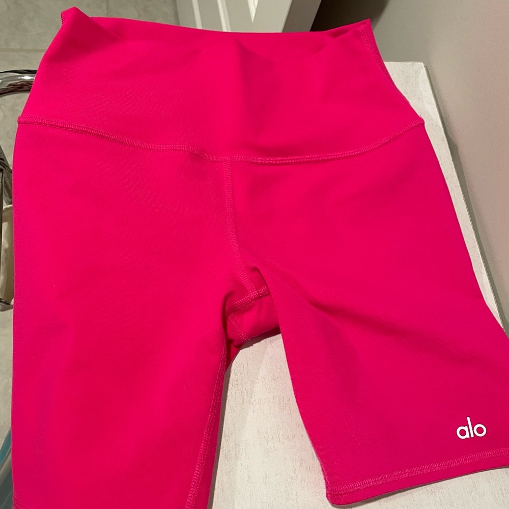 Alo high waisted shorts